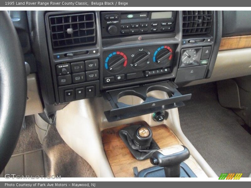 Controls of 1995 Range Rover County Classic
