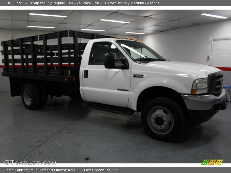Oxford White / Medium Graphite 2002 Ford F450 Super Duty Regular Cab 4x4 Stake Truck