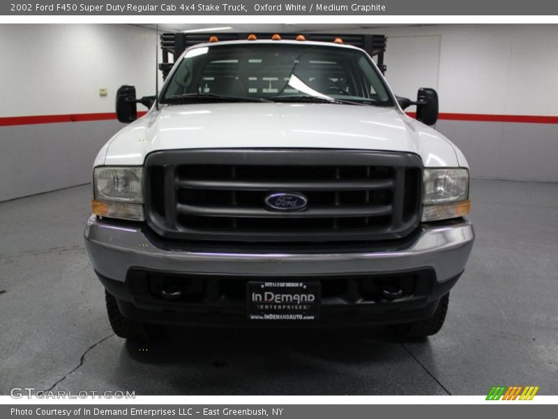 Oxford White / Medium Graphite 2002 Ford F450 Super Duty Regular Cab 4x4 Stake Truck