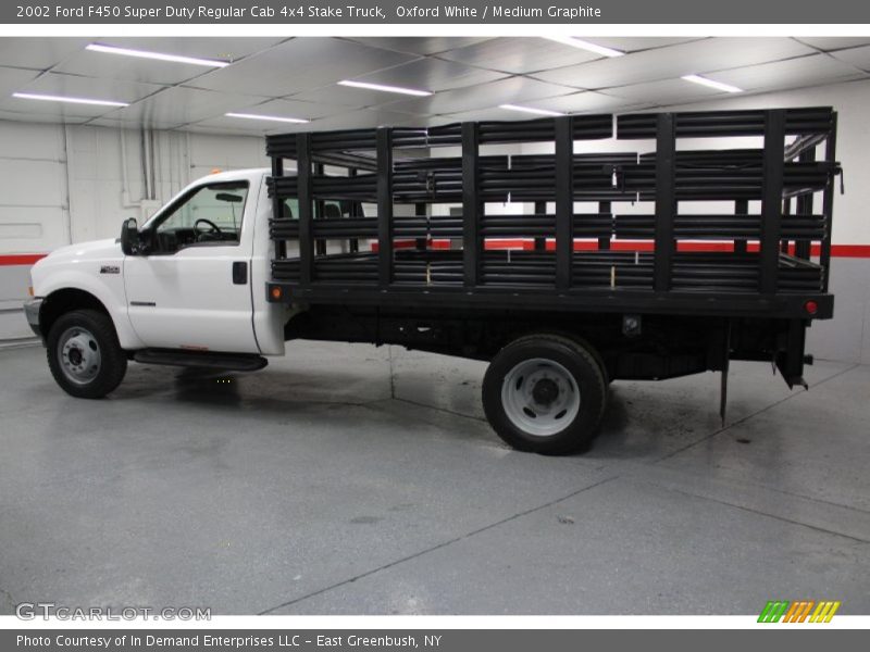 Oxford White / Medium Graphite 2002 Ford F450 Super Duty Regular Cab 4x4 Stake Truck