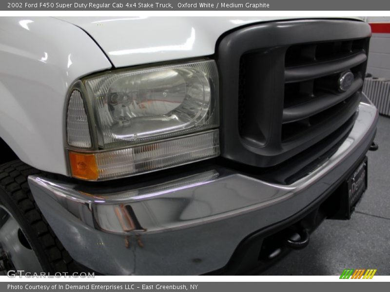 Oxford White / Medium Graphite 2002 Ford F450 Super Duty Regular Cab 4x4 Stake Truck