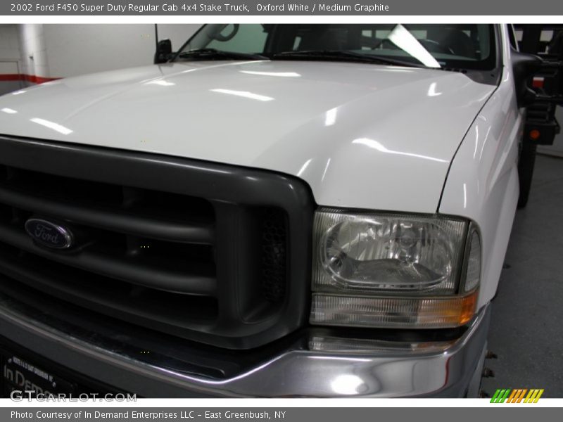 Oxford White / Medium Graphite 2002 Ford F450 Super Duty Regular Cab 4x4 Stake Truck