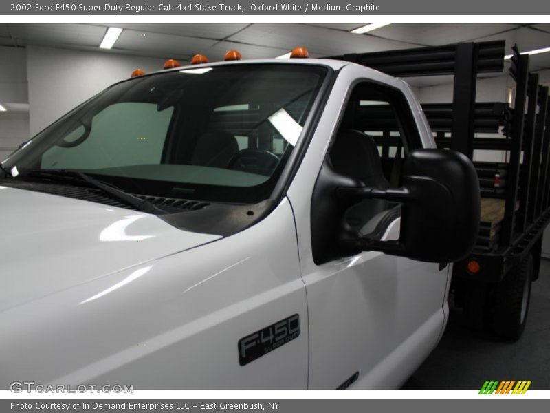 Oxford White / Medium Graphite 2002 Ford F450 Super Duty Regular Cab 4x4 Stake Truck