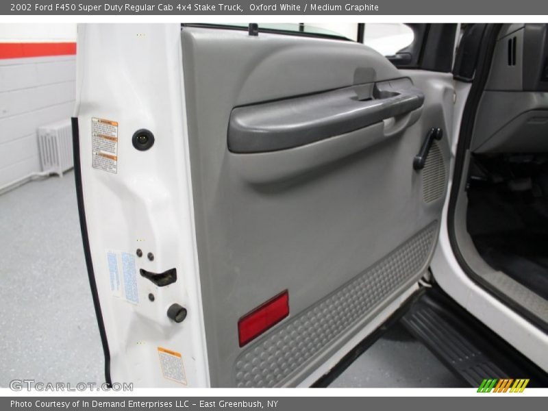 Oxford White / Medium Graphite 2002 Ford F450 Super Duty Regular Cab 4x4 Stake Truck