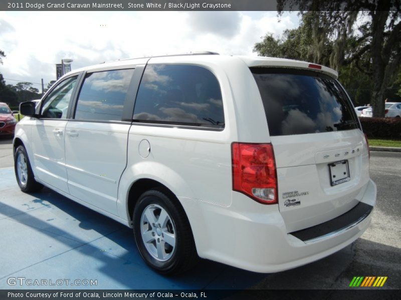Stone White / Black/Light Graystone 2011 Dodge Grand Caravan Mainstreet