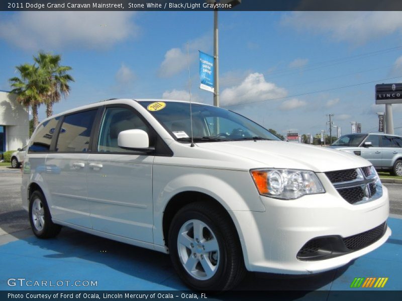 Stone White / Black/Light Graystone 2011 Dodge Grand Caravan Mainstreet
