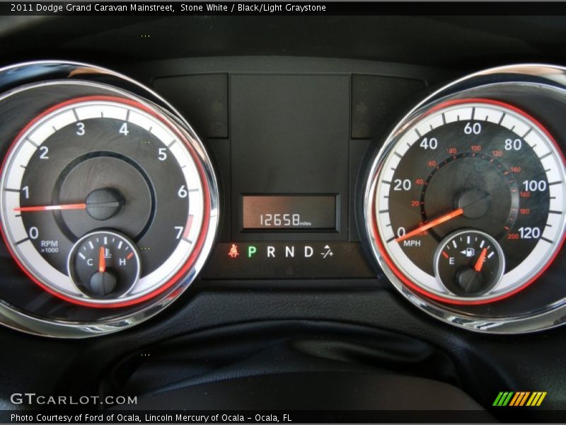 Stone White / Black/Light Graystone 2011 Dodge Grand Caravan Mainstreet