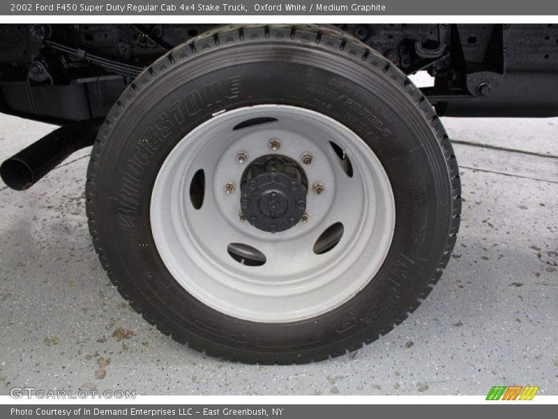 Oxford White / Medium Graphite 2002 Ford F450 Super Duty Regular Cab 4x4 Stake Truck