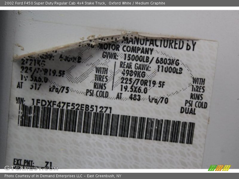 Oxford White / Medium Graphite 2002 Ford F450 Super Duty Regular Cab 4x4 Stake Truck