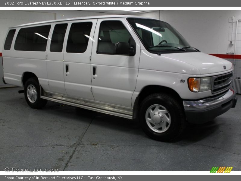 Oxford White / Medium Graphite 2002 Ford E Series Van E350 XLT 15 Passenger