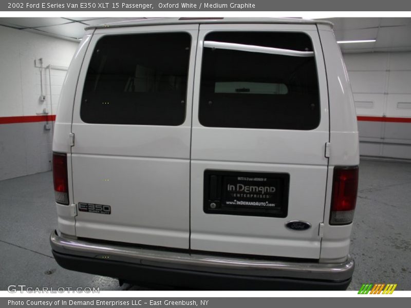 Oxford White / Medium Graphite 2002 Ford E Series Van E350 XLT 15 Passenger