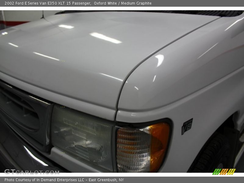 Oxford White / Medium Graphite 2002 Ford E Series Van E350 XLT 15 Passenger
