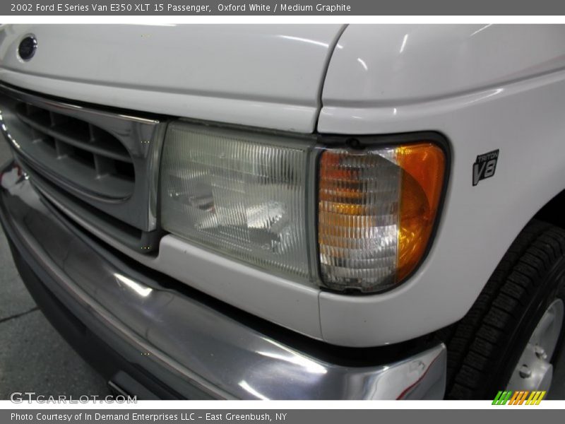 Oxford White / Medium Graphite 2002 Ford E Series Van E350 XLT 15 Passenger