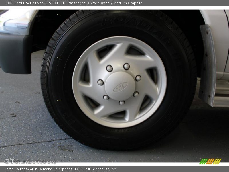 Oxford White / Medium Graphite 2002 Ford E Series Van E350 XLT 15 Passenger