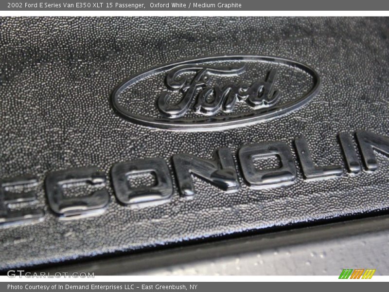 Oxford White / Medium Graphite 2002 Ford E Series Van E350 XLT 15 Passenger