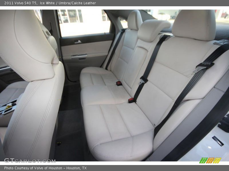 Ice White / Umbra/Calcite Leather 2011 Volvo S40 T5