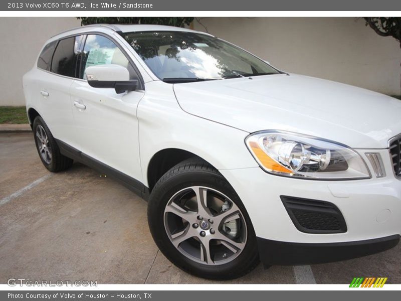 Ice White / Sandstone 2013 Volvo XC60 T6 AWD