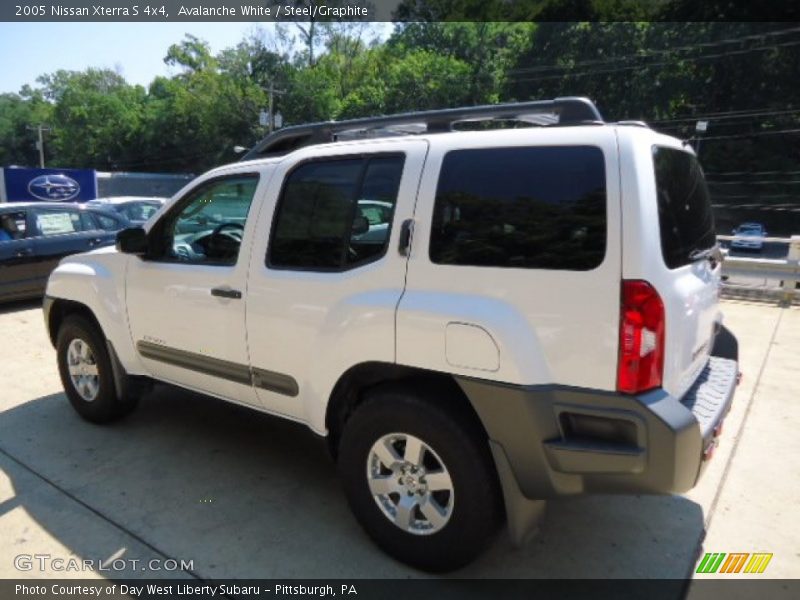 Avalanche White / Steel/Graphite 2005 Nissan Xterra S 4x4