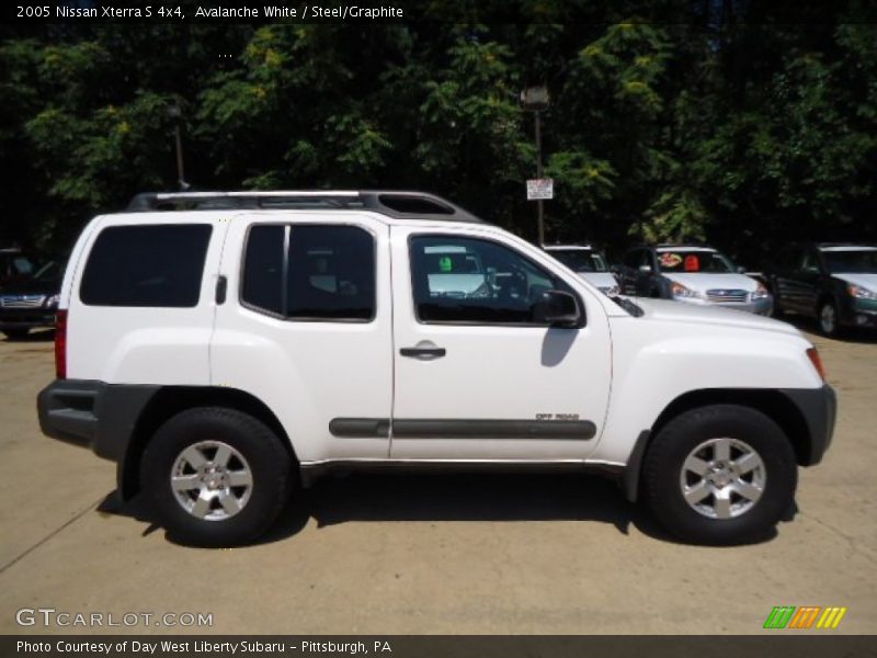Avalanche White / Steel/Graphite 2005 Nissan Xterra S 4x4