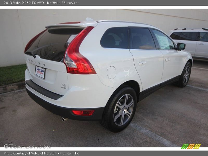 Ice White / Sandstone 2013 Volvo XC60 T6 AWD