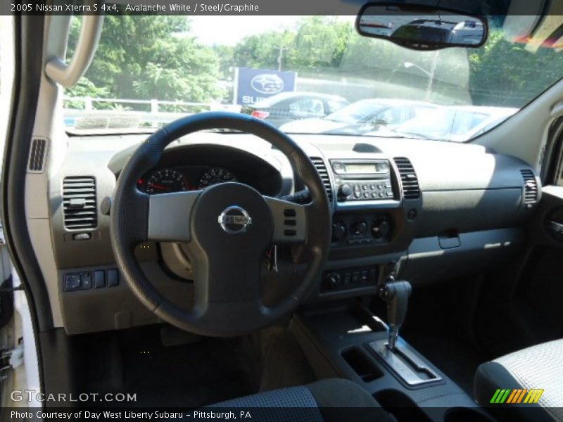 Avalanche White / Steel/Graphite 2005 Nissan Xterra S 4x4