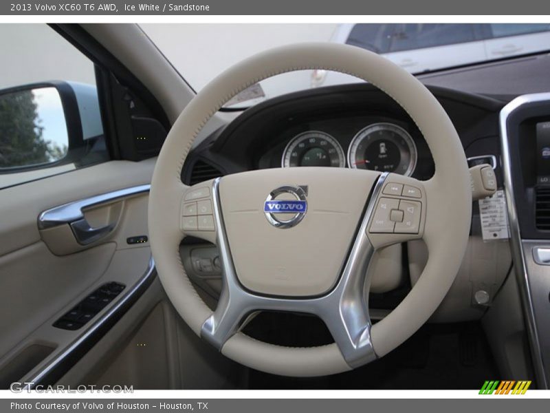 Ice White / Sandstone 2013 Volvo XC60 T6 AWD