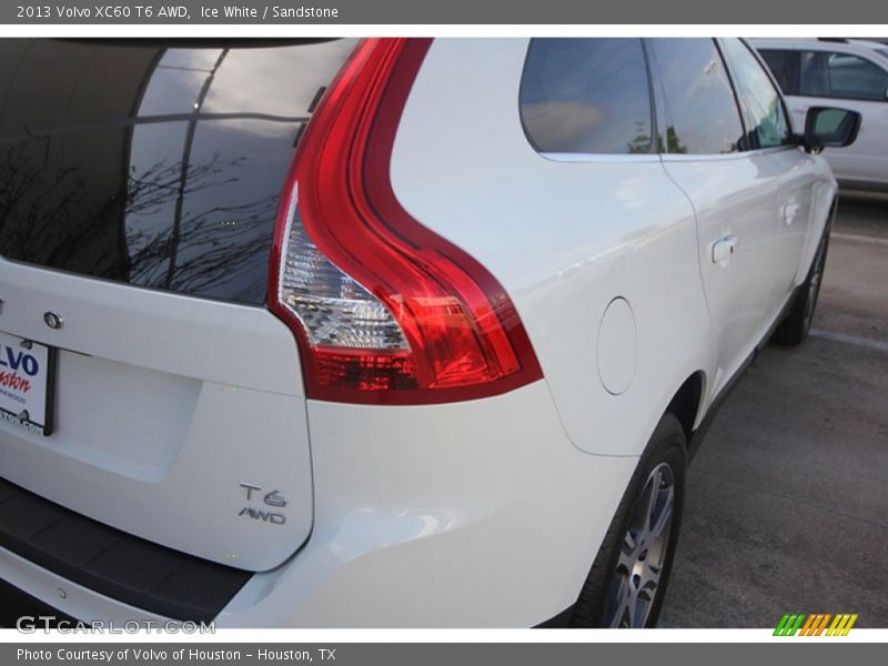 Ice White / Sandstone 2013 Volvo XC60 T6 AWD