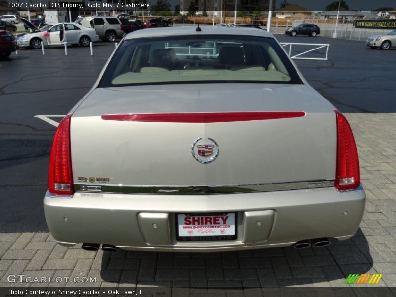 Gold Mist / Cashmere 2007 Cadillac DTS Luxury