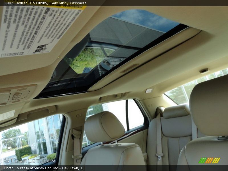 Gold Mist / Cashmere 2007 Cadillac DTS Luxury