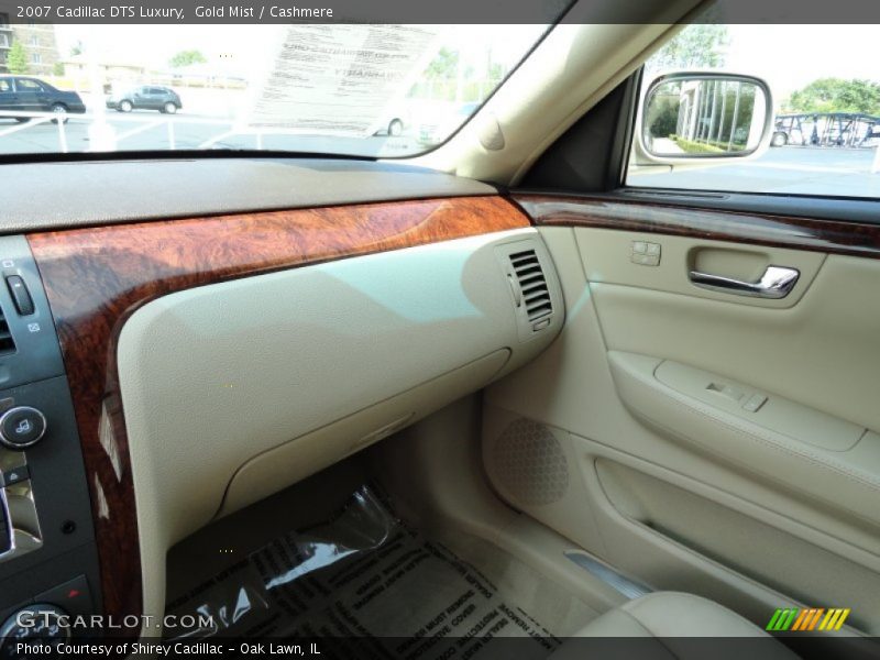 Gold Mist / Cashmere 2007 Cadillac DTS Luxury