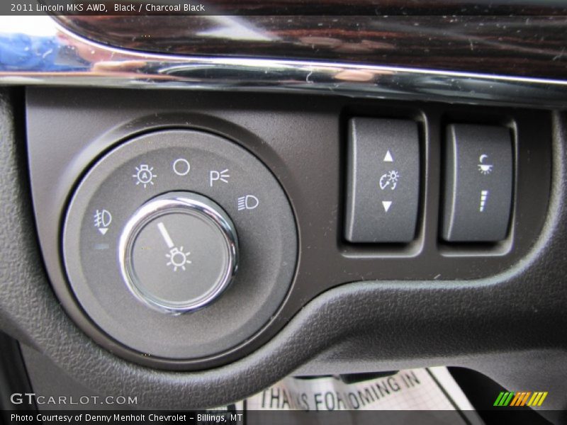 Controls of 2011 MKS AWD