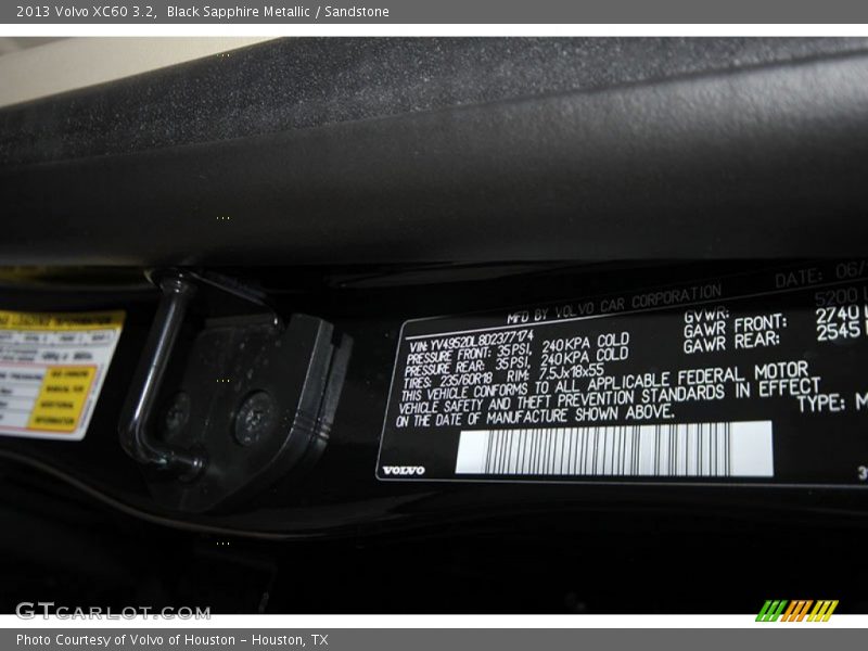 Black Sapphire Metallic / Sandstone 2013 Volvo XC60 3.2