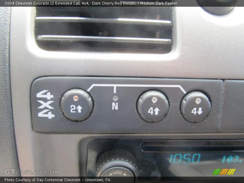 Controls of 2004 Colorado LS Extended Cab 4x4