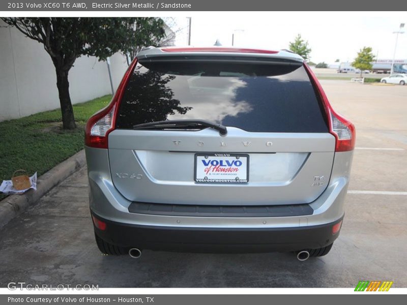Electric Silver Metallic / Sandstone 2013 Volvo XC60 T6 AWD