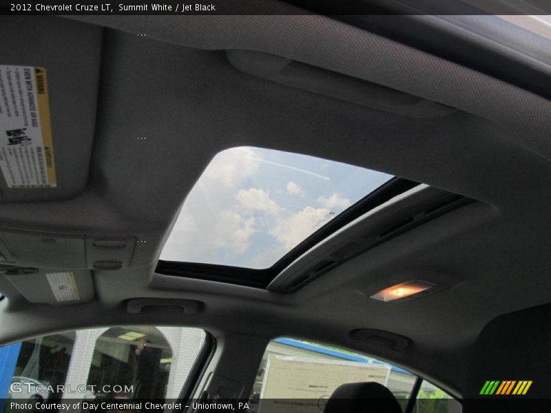 Summit White / Jet Black 2012 Chevrolet Cruze LT