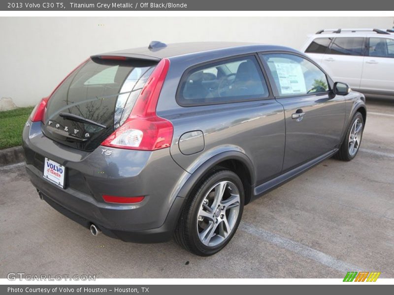 Titanium Grey Metallic / Off Black/Blonde 2013 Volvo C30 T5