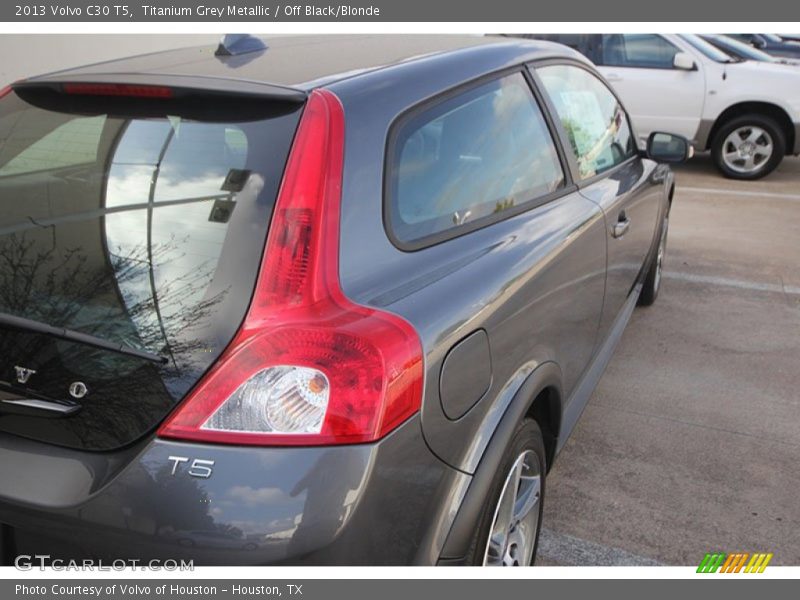 Titanium Grey Metallic / Off Black/Blonde 2013 Volvo C30 T5