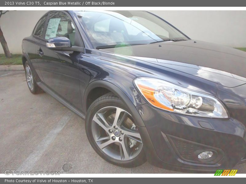 Caspian Blue Metallic / Off Black/Blonde 2013 Volvo C30 T5