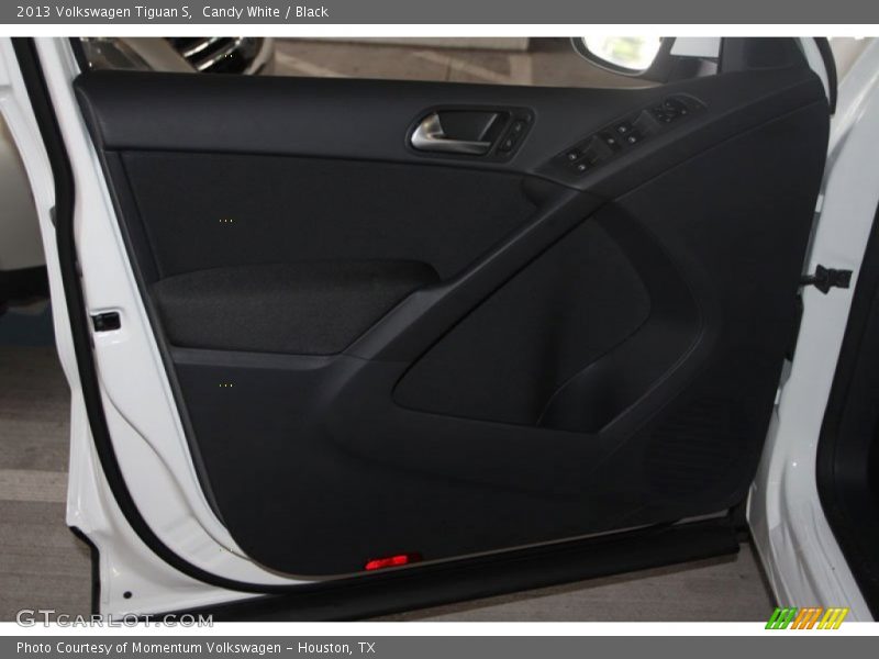 Candy White / Black 2013 Volkswagen Tiguan S
