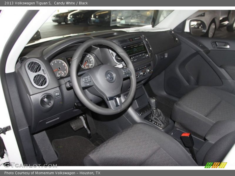 Candy White / Black 2013 Volkswagen Tiguan S