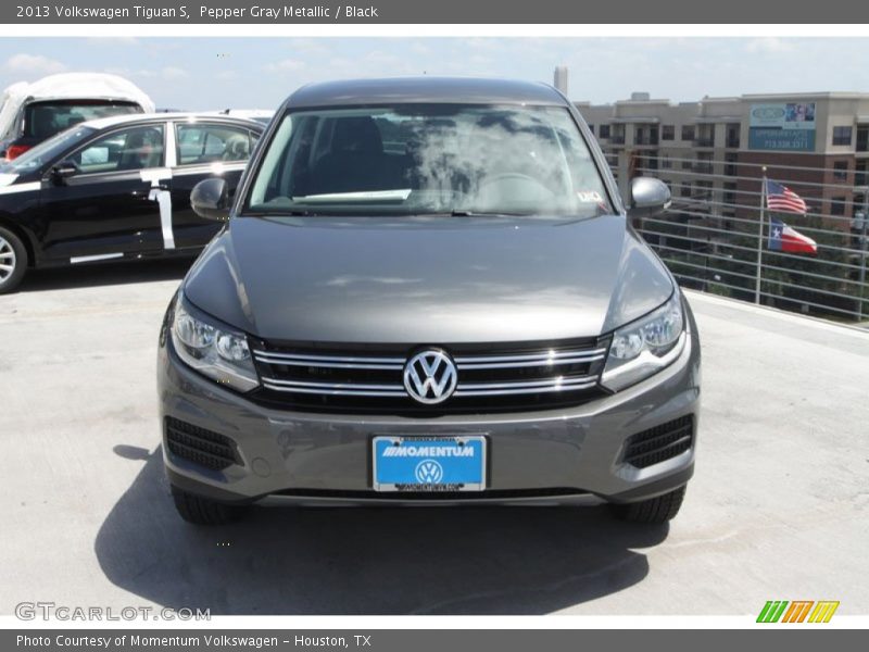 Pepper Gray Metallic / Black 2013 Volkswagen Tiguan S