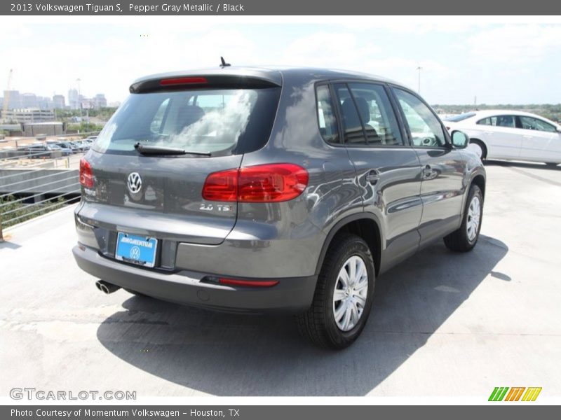 Pepper Gray Metallic / Black 2013 Volkswagen Tiguan S