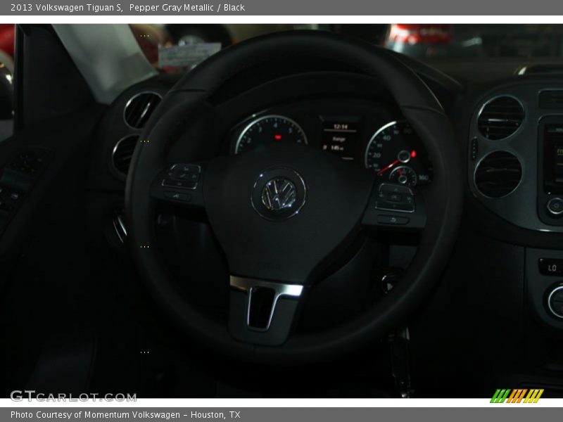 Pepper Gray Metallic / Black 2013 Volkswagen Tiguan S