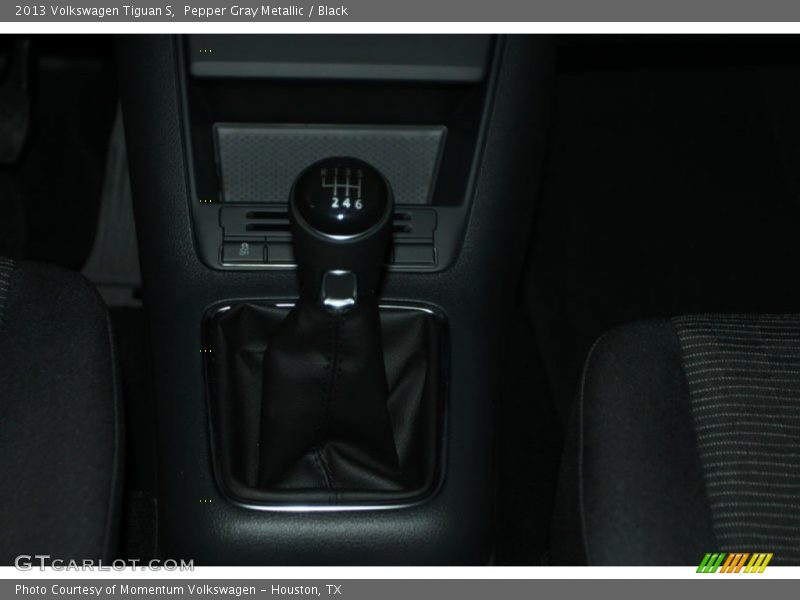 Pepper Gray Metallic / Black 2013 Volkswagen Tiguan S