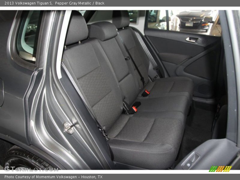 Pepper Gray Metallic / Black 2013 Volkswagen Tiguan S