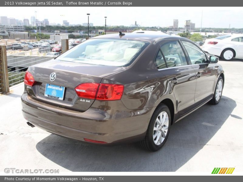 Toffee Brown Metallic / Cornsilk Beige 2013 Volkswagen Jetta SE Sedan