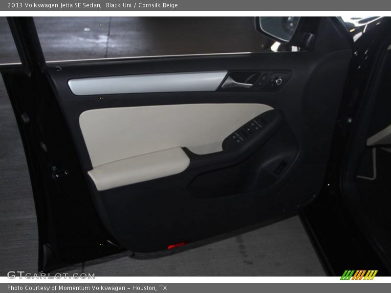 Black Uni / Cornsilk Beige 2013 Volkswagen Jetta SE Sedan
