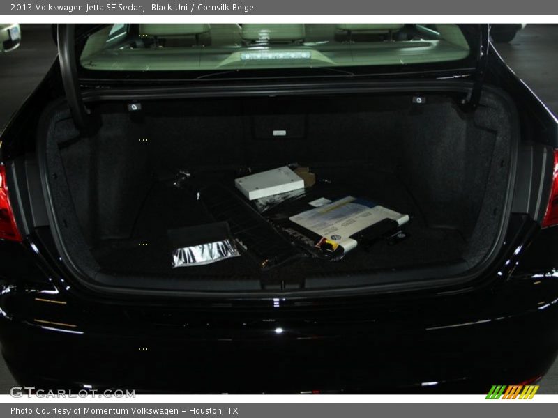 Black Uni / Cornsilk Beige 2013 Volkswagen Jetta SE Sedan