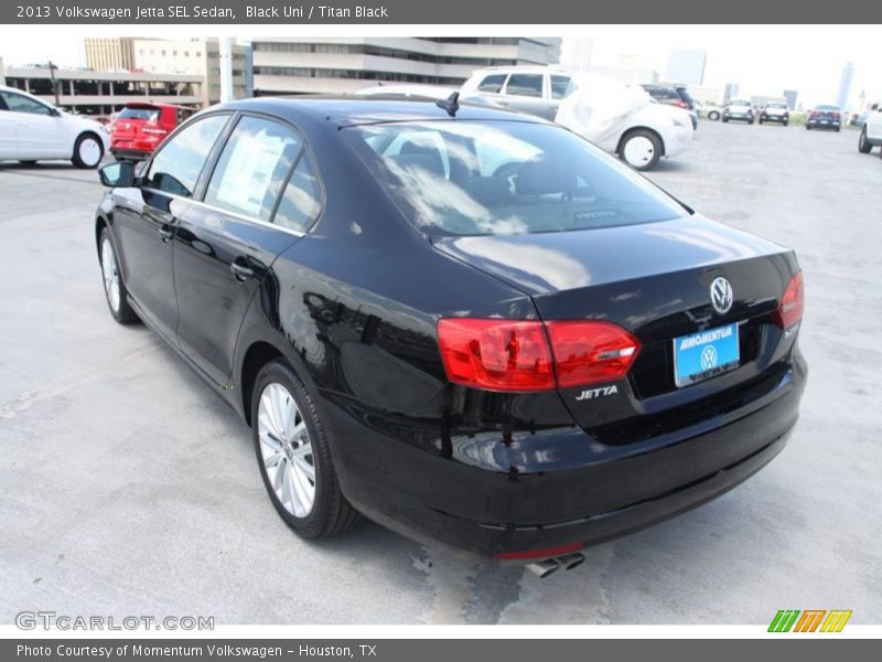 Black Uni / Titan Black 2013 Volkswagen Jetta SEL Sedan