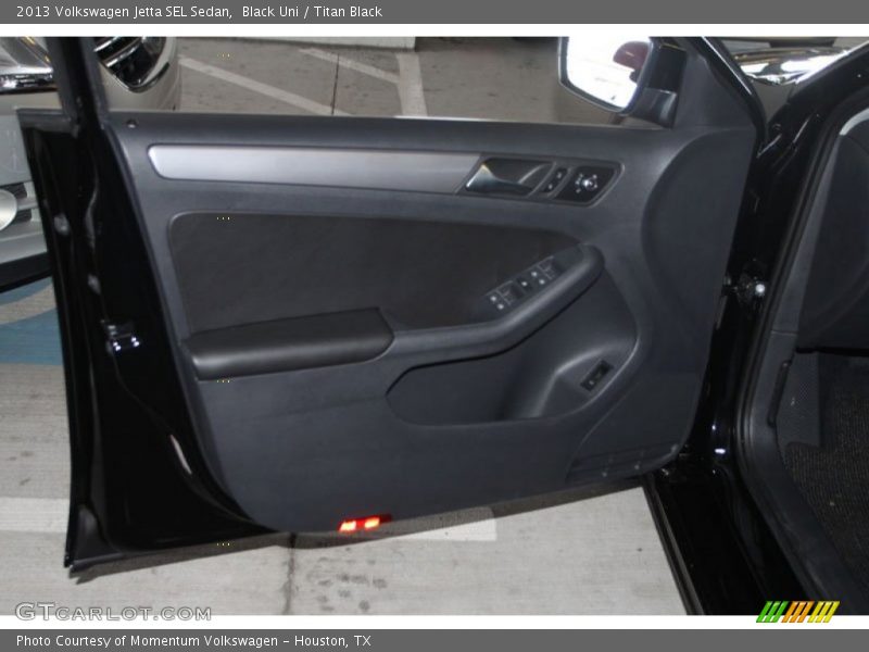 Black Uni / Titan Black 2013 Volkswagen Jetta SEL Sedan